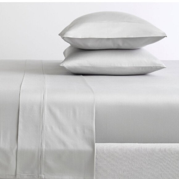 Pottery Barn 700-Thread-Count Sateen Sheet Set, Cal King Smoke Gray, NWT! - Picture 1 of 2